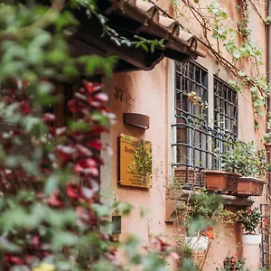 https://domus-tiberina.it-romehotels.com