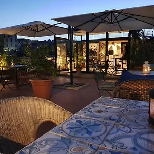 The Spanish Palace, Suites, Rooms, & Terraces Frühstückspension